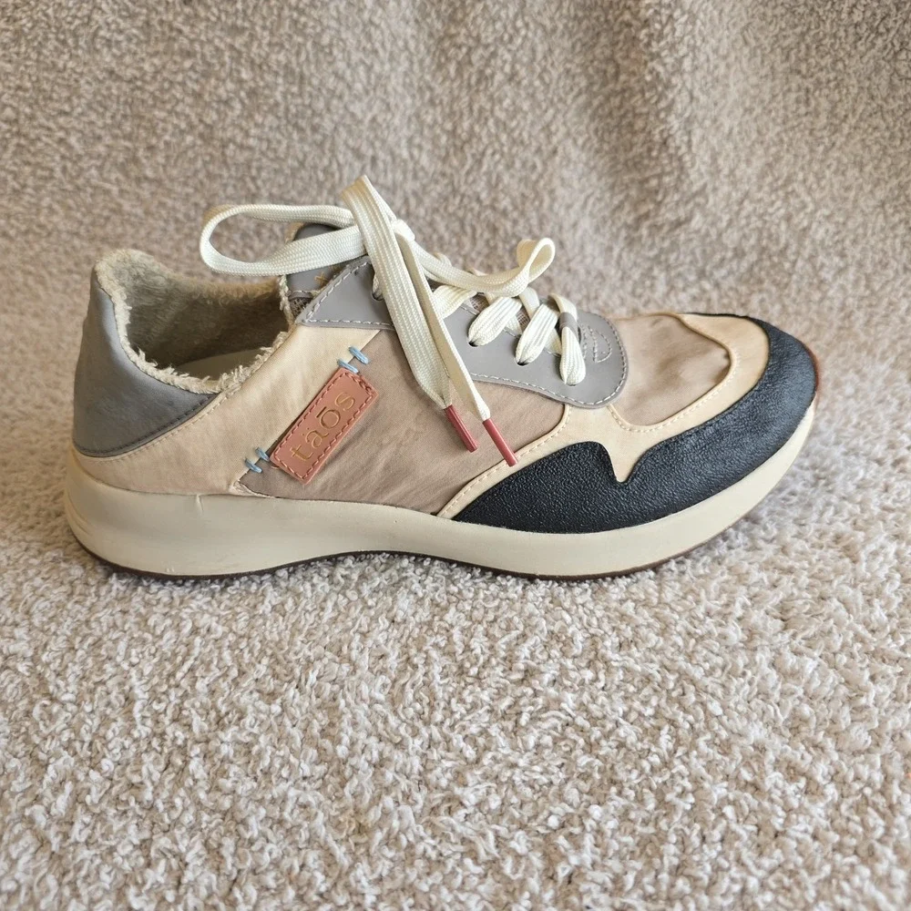 Taos Women's Direction Collapsible Heel Sneakers Grey/cloud Multi Size 7